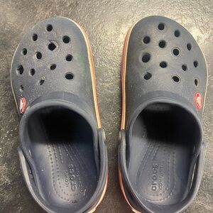 Crocs child 11